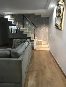 Sobrado com 4 Quartos à venda, 219m² no Vila Camilópolis, Santo André