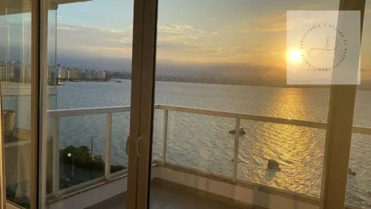 Apartamento com 3 Quartos para alugar, 189m² no Agronômica, Florianópolis