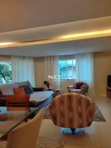 Casa de Condomínio com 3 Quartos à venda, 300m² no Piratininga, Niterói