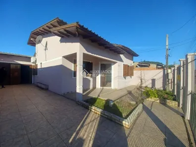 Casa com 3 Quartos para alugar, 150m² no Harmonia, Canoas