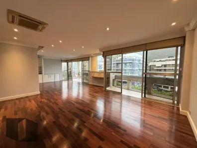 Apartamento com 4 Quartos para alugar, 164m² no Lagoa, Rio de Janeiro