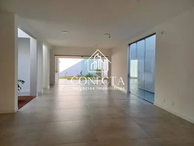 Casa com 3 Quartos à venda, 288m² no Jardim Karaíba, Uberlândia