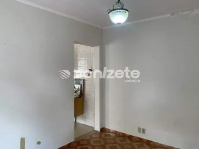 Casa com 2 Quartos à venda, 87m² no Vila Pires, Santo André