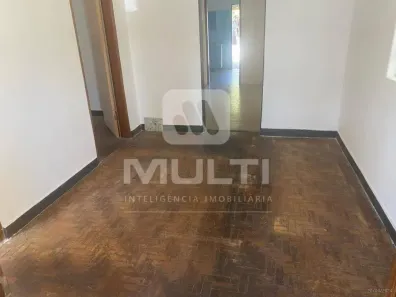 Casa com 3 Quartos à venda, 94m² no Nossa Senhora Aparecida, Uberlândia