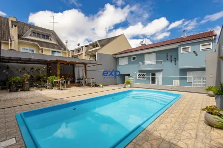 Sobrado com 5 Quartos à venda, 310m² no Jardim das Américas, Curitiba