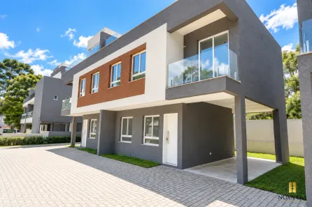Casa de Condomínio com 3 Quartos à venda, 119m² no Santo Inácio, Curitiba