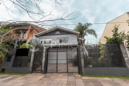Casa com 3 Quartos à venda, 360m² no Jardim Itu, Porto Alegre