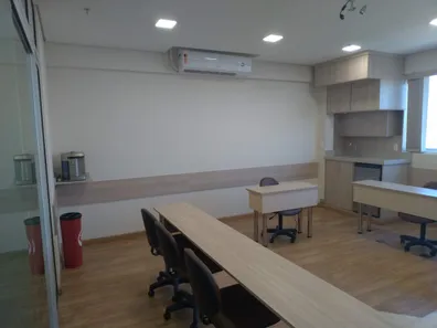 Sala Comercial à venda, 40m² no Parque Senhor do Bonfim, Taubaté