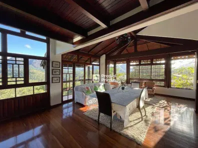 Casa com 3 Quartos à venda, 240m² no Sans Souci, Nova Friburgo