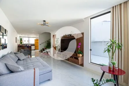 Casa com 3 Quartos à venda, 150m² no Itaipu, Niterói