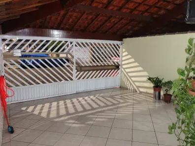 Casa com 3 Quartos à venda, 130m² no Guilhermina, Praia Grande