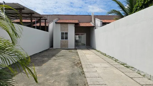 Casa com 3 Quartos à venda, 75m² no Olho D'água, Eusébio