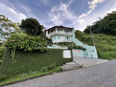 Casa com 2 Quartos à venda, 357m² no Centro I, Brusque