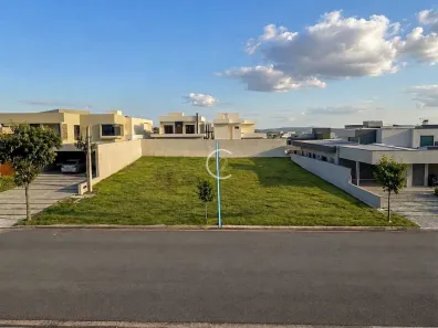 Lote/Terreno à venda, 300m² no Condomínio Terras do Vale, Caçapava