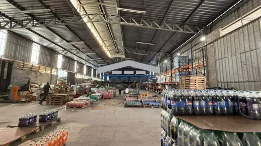 Galpão/Depósito/Armazém para alugar, 2600m² no Centro, Contagem