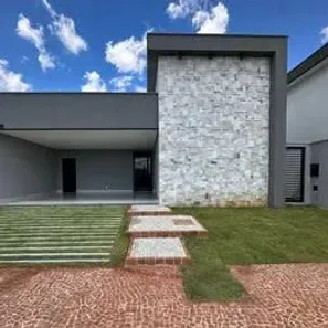 Casa com 3 Quartos à venda, 180m² no Novo Mundo, Uberlândia