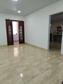 Casa com 2 Quartos para alugar, 80m² no Guaratiba, Rio de Janeiro