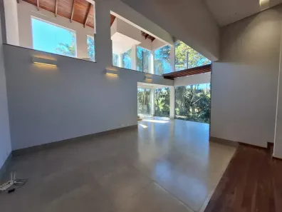 Casa de Condomínio com 4 Quartos à venda, 410m² no Condomínio do Lago 1ª Etapa, Goiânia