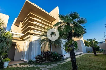 Casa com 5 Quartos à venda, 590m² no Butiatuvinha, Curitiba