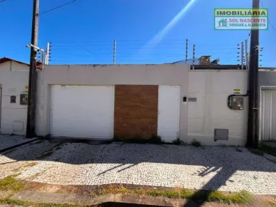 Casa com 3 Quartos à venda, 200m² no Edson Queiroz, Fortaleza