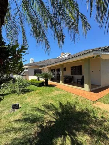 Casa com 3 Quartos à venda, 144m² no Centro, Cascavel