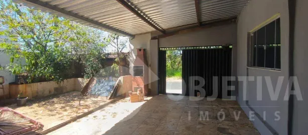 Casa com 4 Quartos para alugar, 250m² no Taiaman, Uberlândia