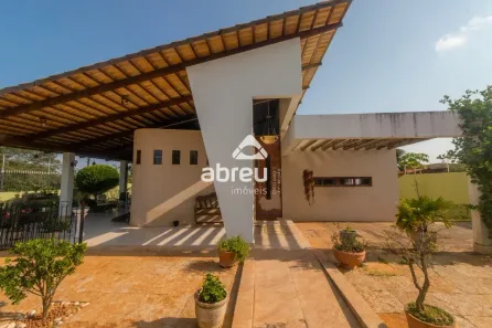 Casa com 5 Quartos à venda, 400m² no Candelária, Natal