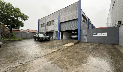 Galpão/Depósito/Armazém para alugar, 590m² no Piratininga, Osasco