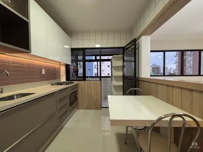 Apartamento com 2 Quartos à venda, 70m² no Balneário, Florianópolis