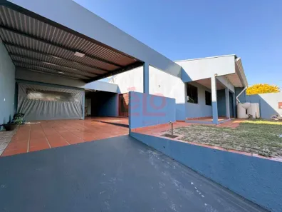Casa com 3 Quartos para alugar, 125m² no Vila Esperança, Maringá