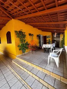 Casa com 3 Quartos à venda, 188m² no Vila Jardim Pompéia, Goiânia
