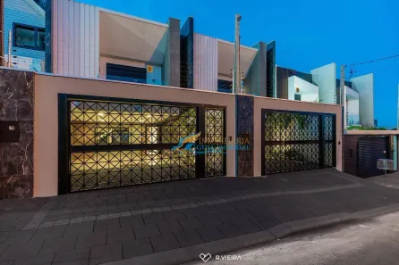 Sobrado com 3 Quartos à venda, 237m² no Recanto Tropical, Cascavel
