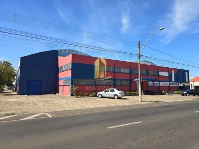 Sala Comercial para alugar, 2000m² no Vila Chico Júlio, Franca
