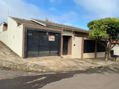 Casa com 3 Quartos à venda, 216m² no Jardim Mônaco, Arapongas