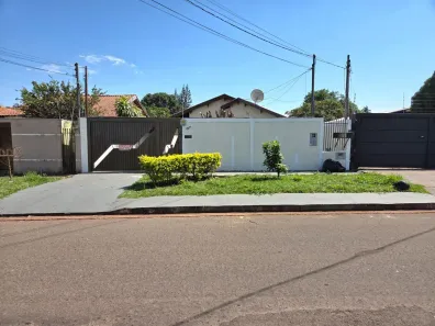 Casa com 3 Quartos para alugar, 120m² no Monte Castelo, Campo Grande