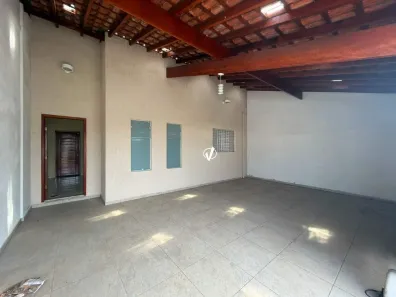 Casa com 3 Quartos para alugar, 200m² no Residencial Parque das Palmeiras, Pindamonhangaba