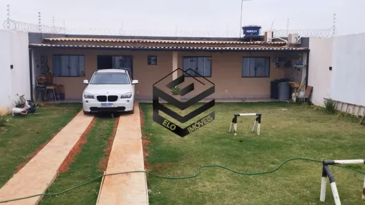 Casa de Condomínio com 2 Quartos à venda, 400m² no Taguatinga Norte, Brasília