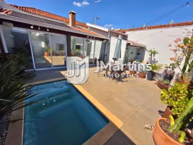 Casa com 3 Quartos à venda, 180m² no Vila São José, São Carlos