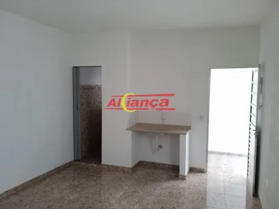 Casa com 1 Quarto para alugar, 40m² no Centro, Guarulhos