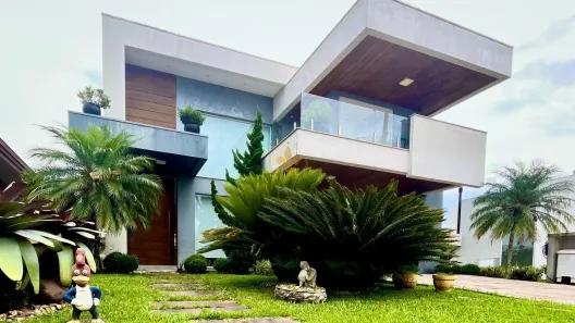Casa com 4 Quartos para alugar, 350m² no Torres, Torres