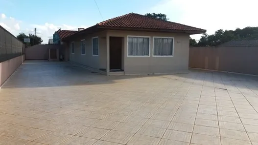Casa com 3 Quartos à venda, 140m² no Uvaranas, Ponta Grossa