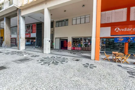 Imóvel Comercial à venda, 417m² no Centro, Curitiba