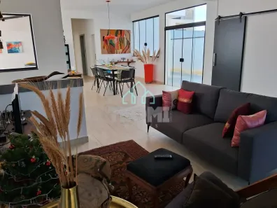 Casa com 3 Quartos à venda, 198m² no Loteamento Residencial Fazenda Casa Grande, Taubaté