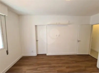 Apartamento com 3 Quartos para alugar, 122m² no Liberdade, São Paulo
