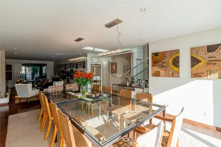 Sobrado com 4 Quartos à venda, 450m² no Sumaré, São Paulo