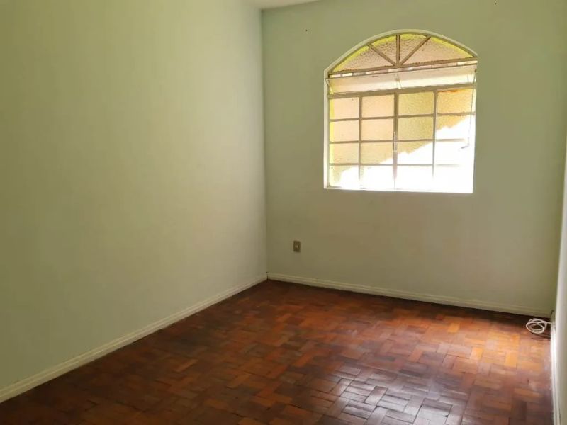 Casa com 3 quartos — Alto Caiçaras, Belo Horizonte