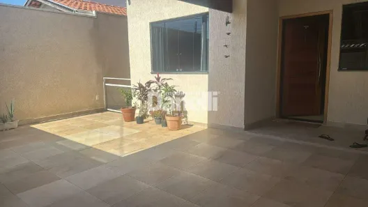 Casa com 2 Quartos à venda, 119m² no Esplanada Santa Helena, Taubaté