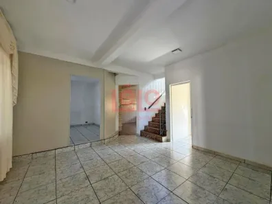 Sobrado com 3 Quartos à venda, 253m² no Jardim Maravilha, Maringá