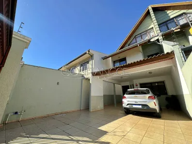 Casa com 3 Quartos à venda, 183m² no Pilarzinho, Curitiba