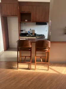 Apartamento com 2 Quartos para alugar, 54m² no Vila Emília, Maringá